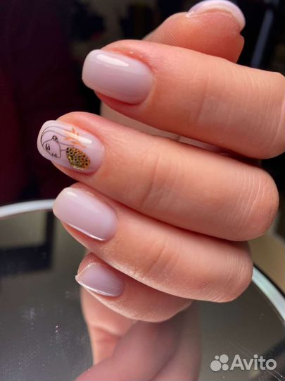 Маникюр, наращивание ногтей