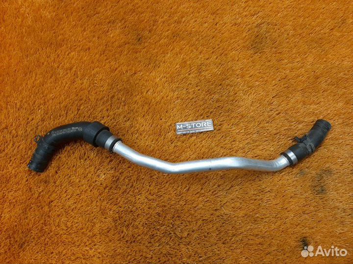 Патрубок системы охлаждения Mercedes-Benz C-Class