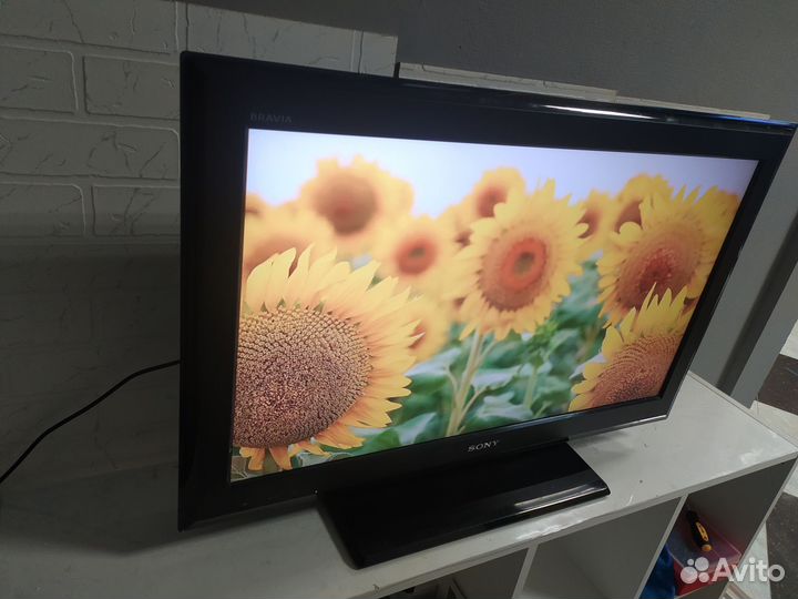 Большой красочный Sony, SMART TV, Wi Fi, 32