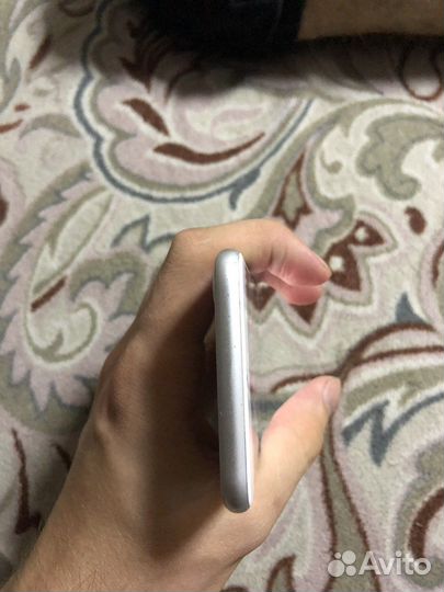 Телефон iPhone 8 128gb