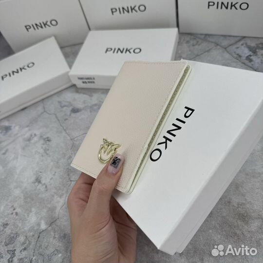 Обложка Pinko на паспорт