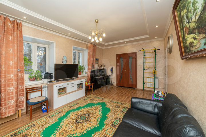 Дом 108,1 м² на участке 6,8 сот.