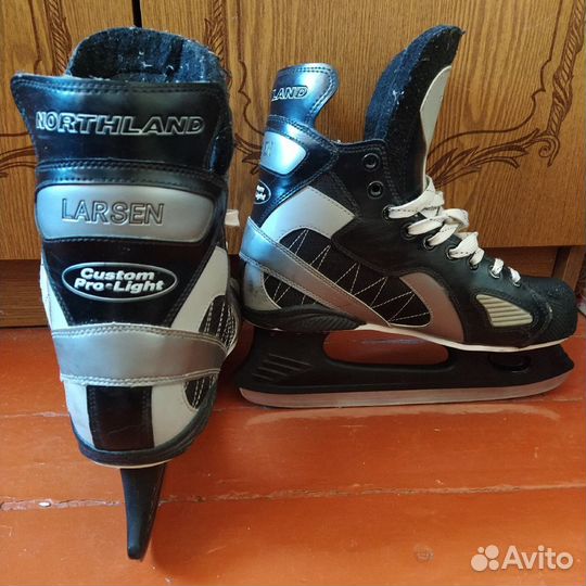 Хоккейные коньки Larsen