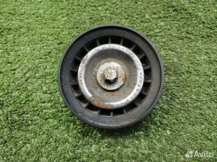 Ролик обводной Mercedes Glk