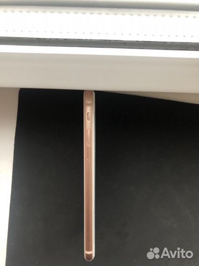 Телефон iPhone 8 64 gb