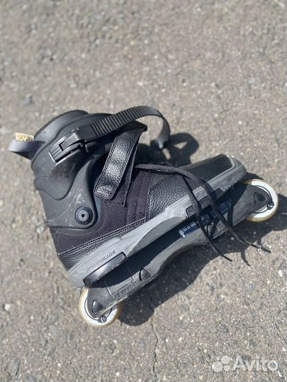 Роликовые коньки агрессивные Rollerblade