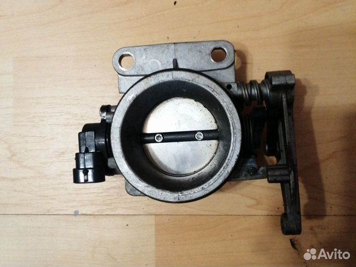 Дроссельная заслонка Renault LADA Largus Nissan K4