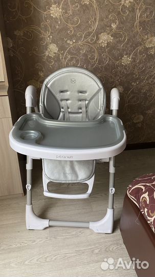 Детский стульчик для кормления BabeCare peanut