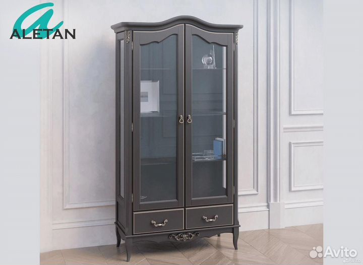 Сервант стеклянный массив