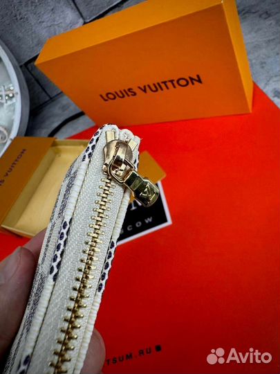 Ключница Louis Vuitton