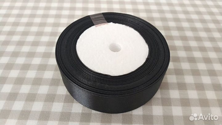 Лента атласная, черная, ш.2,5см д.114,2м