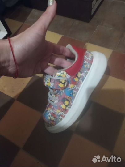 Кроссовки детские