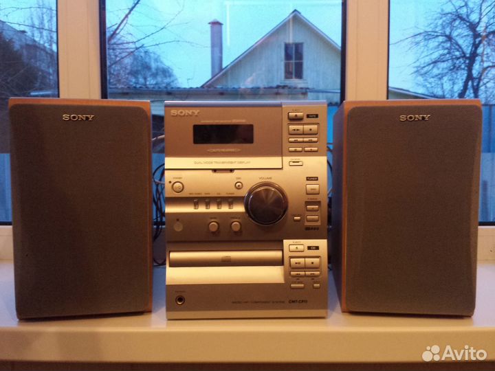 Музыкальный центр sony