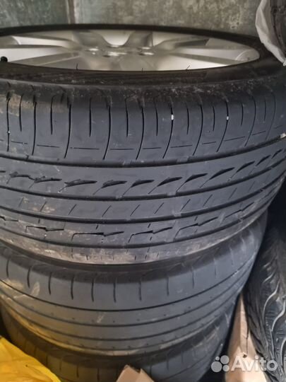 Bridgestone Regno GRV 255/45 R18