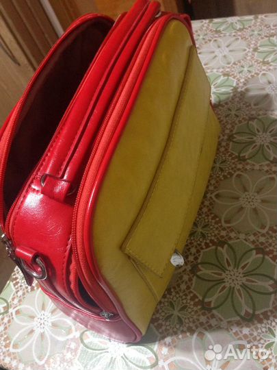 Яркая сумочка