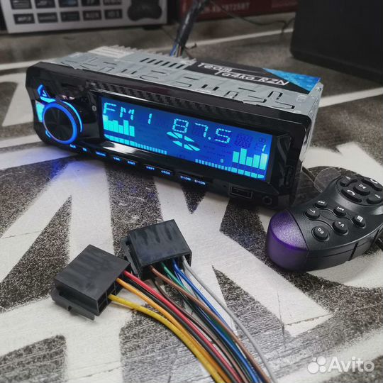 Магнитола с блютуз