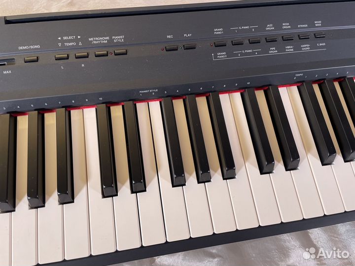 Yamaha p-105 BK