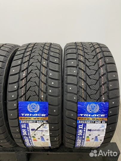 Tri Ace Snow White II 225/45 R17 94H