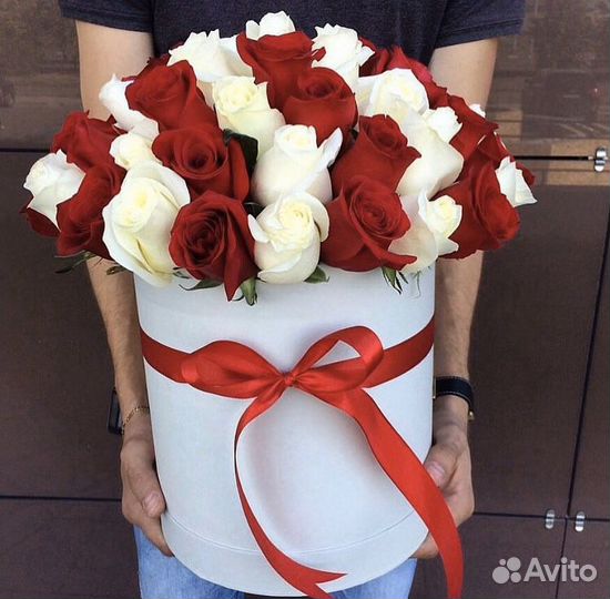 Букет роз 37 штук в коробке