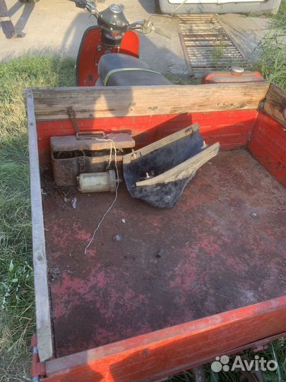 Моторолер Муравей