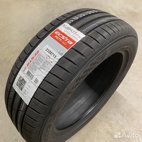 Kumho Ecsta PS71 285/35 R22 106Y