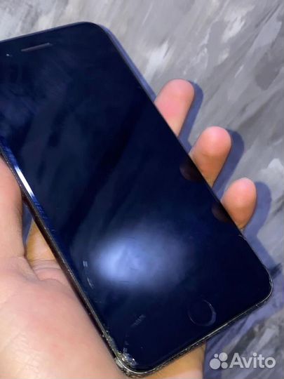 iPhone 8 Plus, 64 ГБ