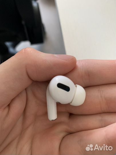 Беспроводной наушник airpods pro 2019 года левый