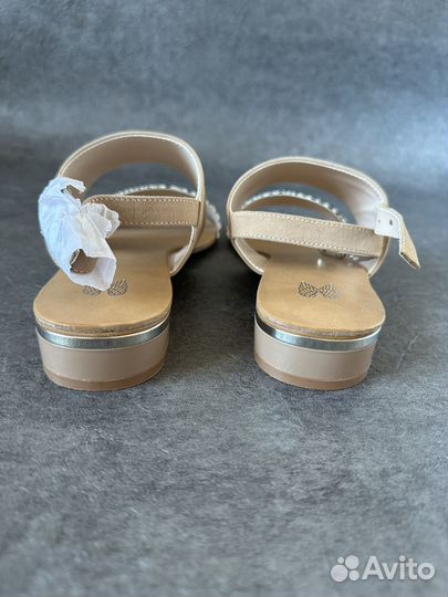 Сандалии со змеиным принтом Victoria’s Secret