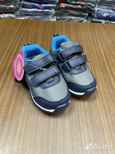 Кроссовки для мальчика новые 19-23