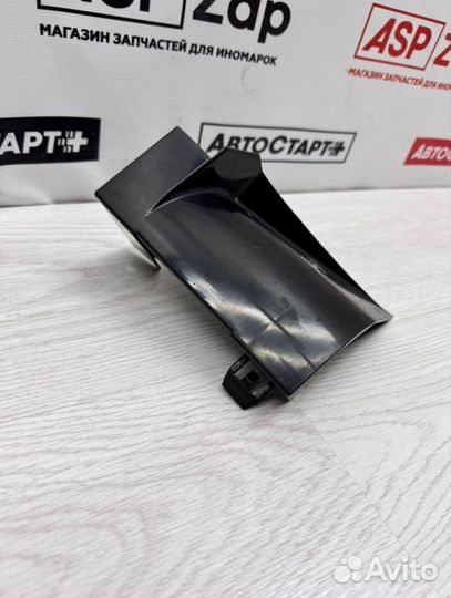 Дефлектор радиатора передний правый Mazda 3 BK Z6