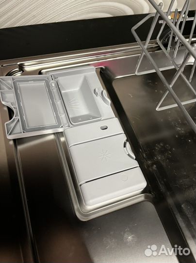 Посудомоечная машина electrolux