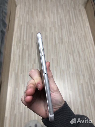 iPhone 6S, 32 ГБ