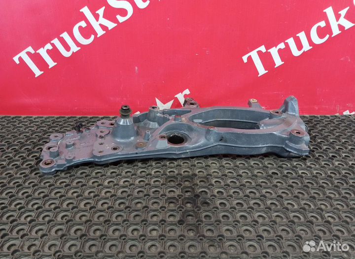 Кронштейн буксировочный правый 2020г. Daf XF106