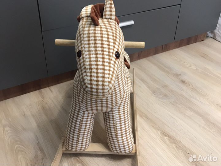 Лошадка качалка