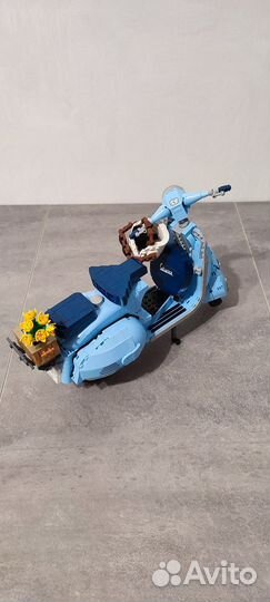 Lego Icons 10298 Vespa 125