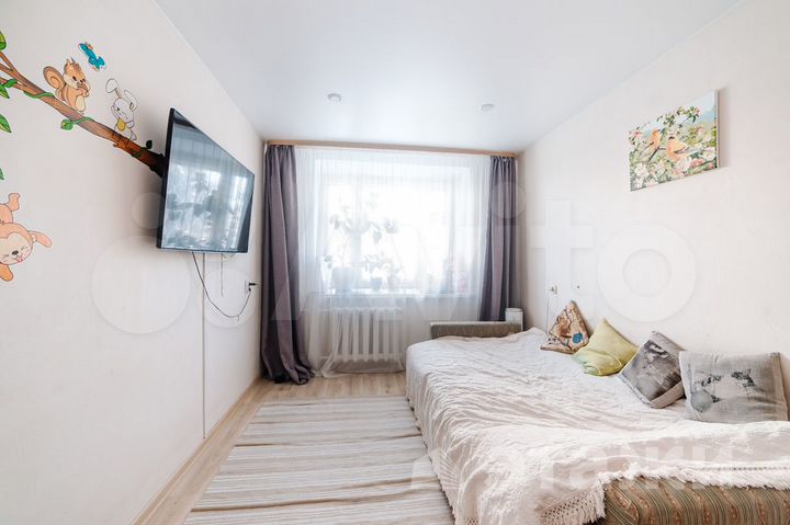 4-к. квартира, 97 м², 1/5 эт.