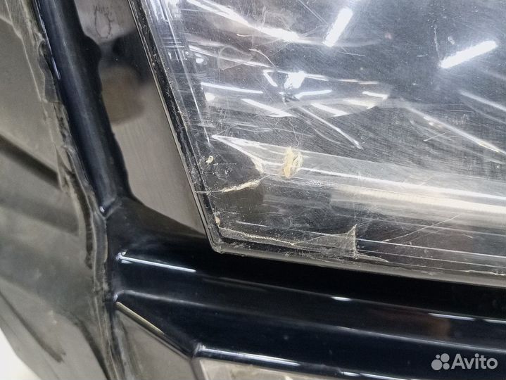 Фара правая Skoda Karoq LED