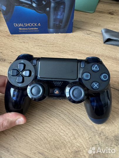 Лимитированный dualshock 4 500 Million Edition