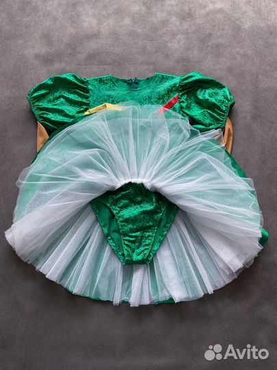 Платье для выступлений по фигурному катанию