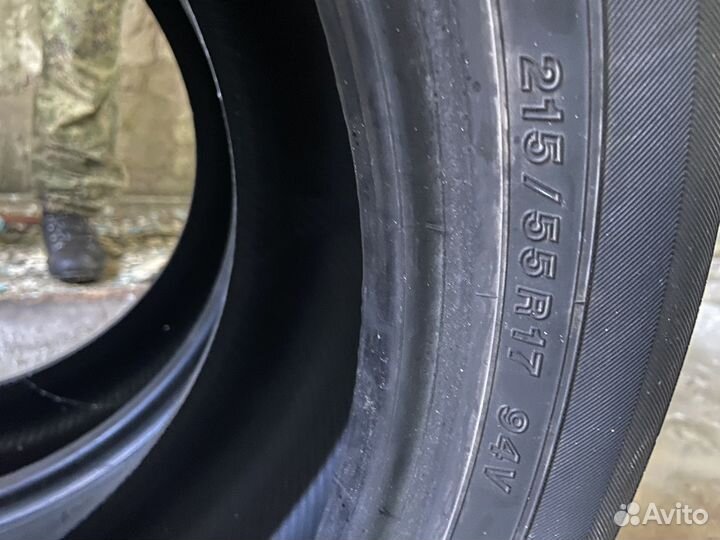 Yokohama 104ZR 215/55 R17