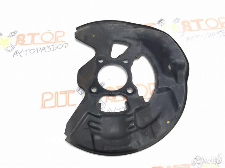 Щит опорный передний левый Lexus GS430 (UZS190) 2