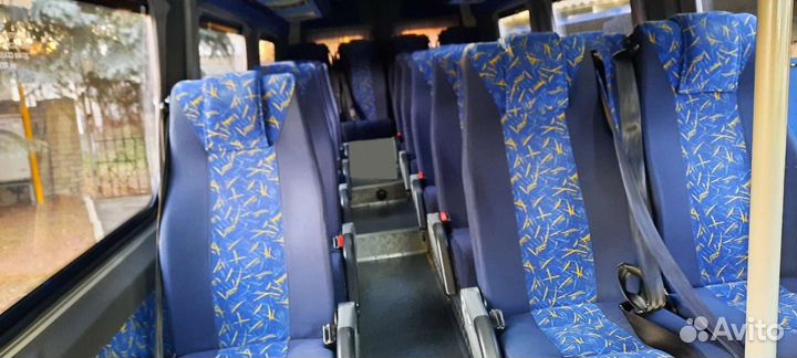 Volkswagen Crafter микроавтобус, 2012