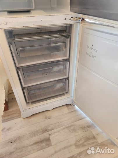 Холодильник hotpoint ariston