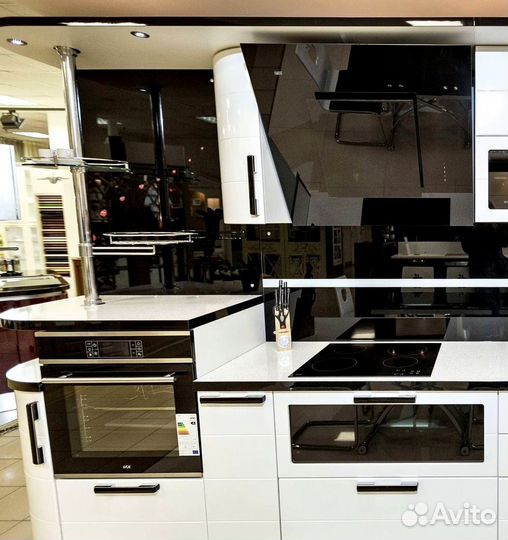 Прямой кухонный гарнитур современный