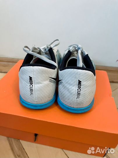 Футзалки найк