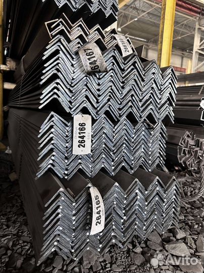 Швеллер стальной