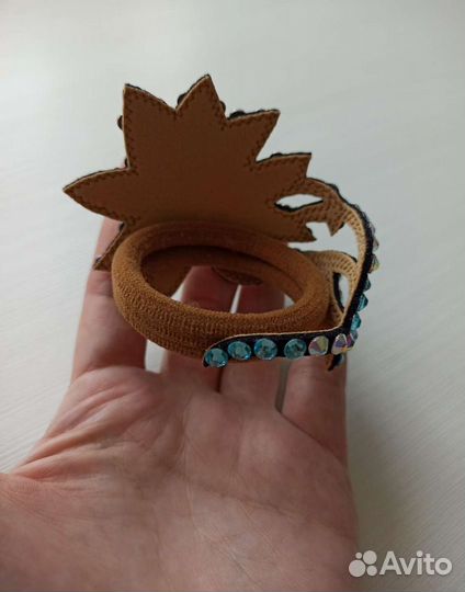 Украшение на пучок для художественной гимнастики