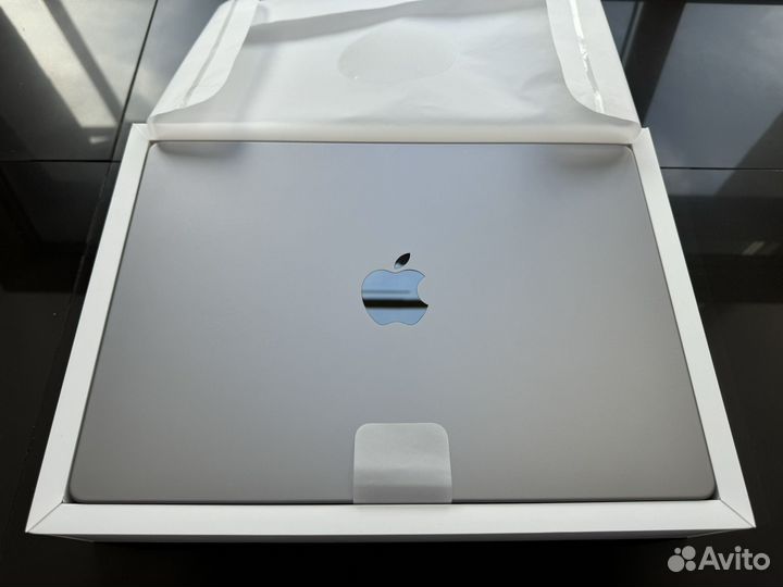 Apple macBook Pro 14 M1 Pro/16 Gb/512 Gb