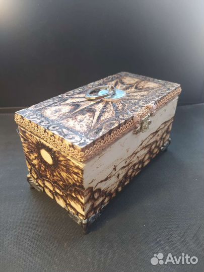 Сувениры из дерева