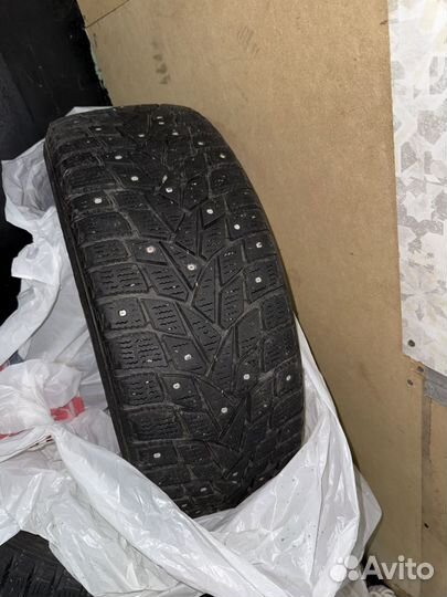 Dunlop SP Winter Ice 02 205/55 R16